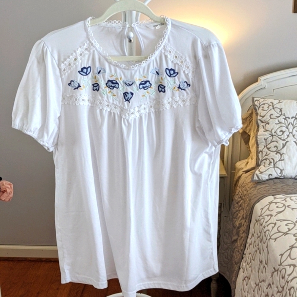 White Botique Top with floral embroidery